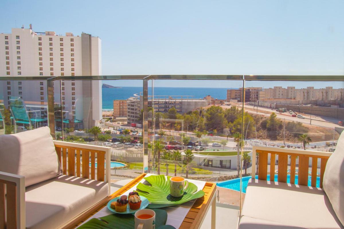 Waves - Relax In Costa Blanca * Benidorm