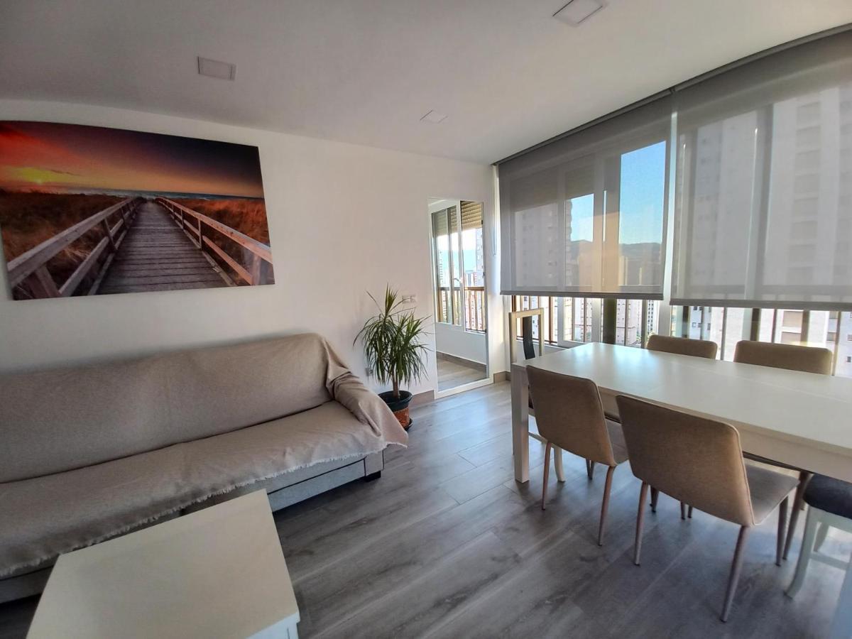 Precioso Apartamento Con Piscina En *