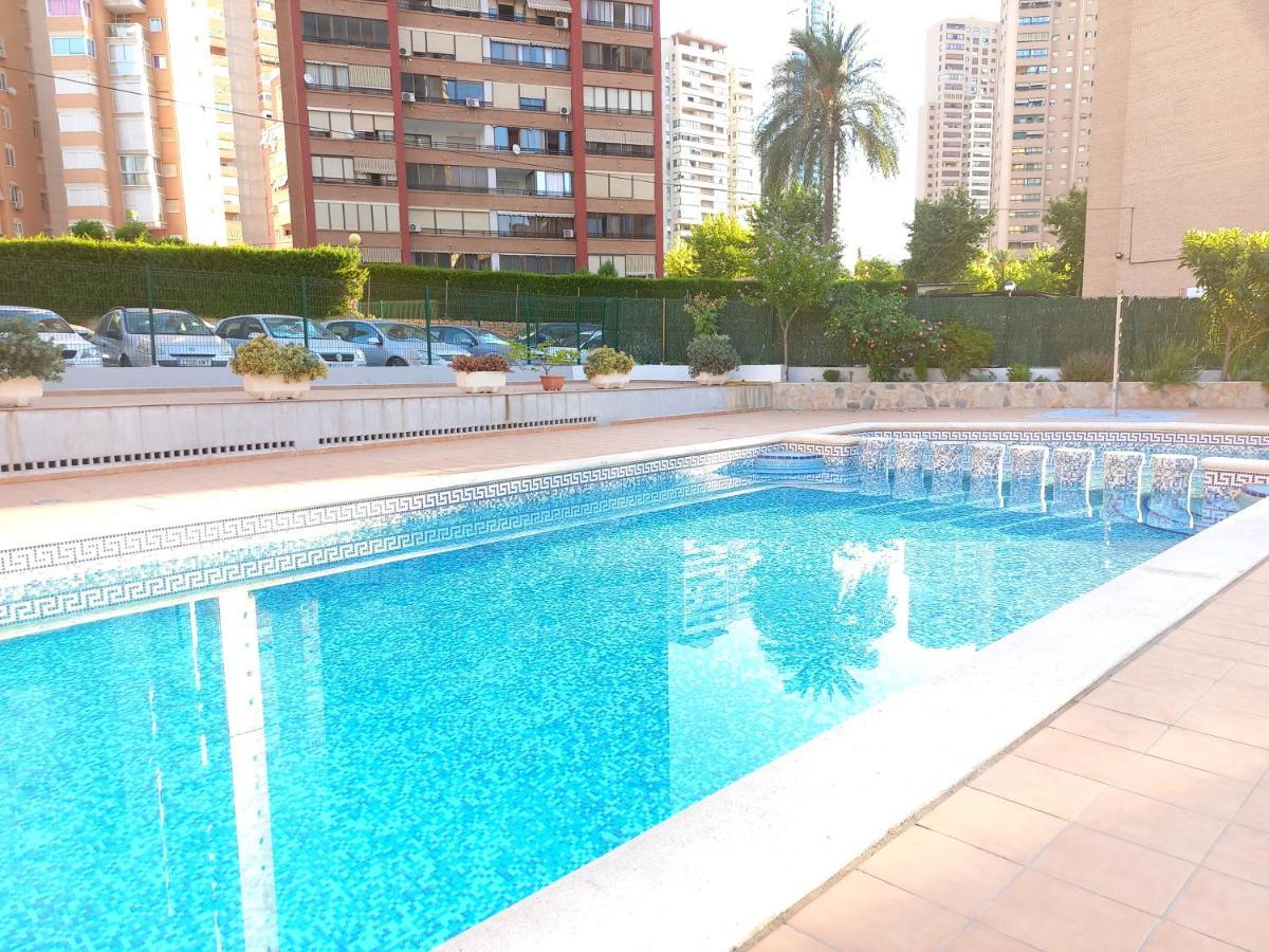Precioso Apartamento Con Piscina En Benidorm