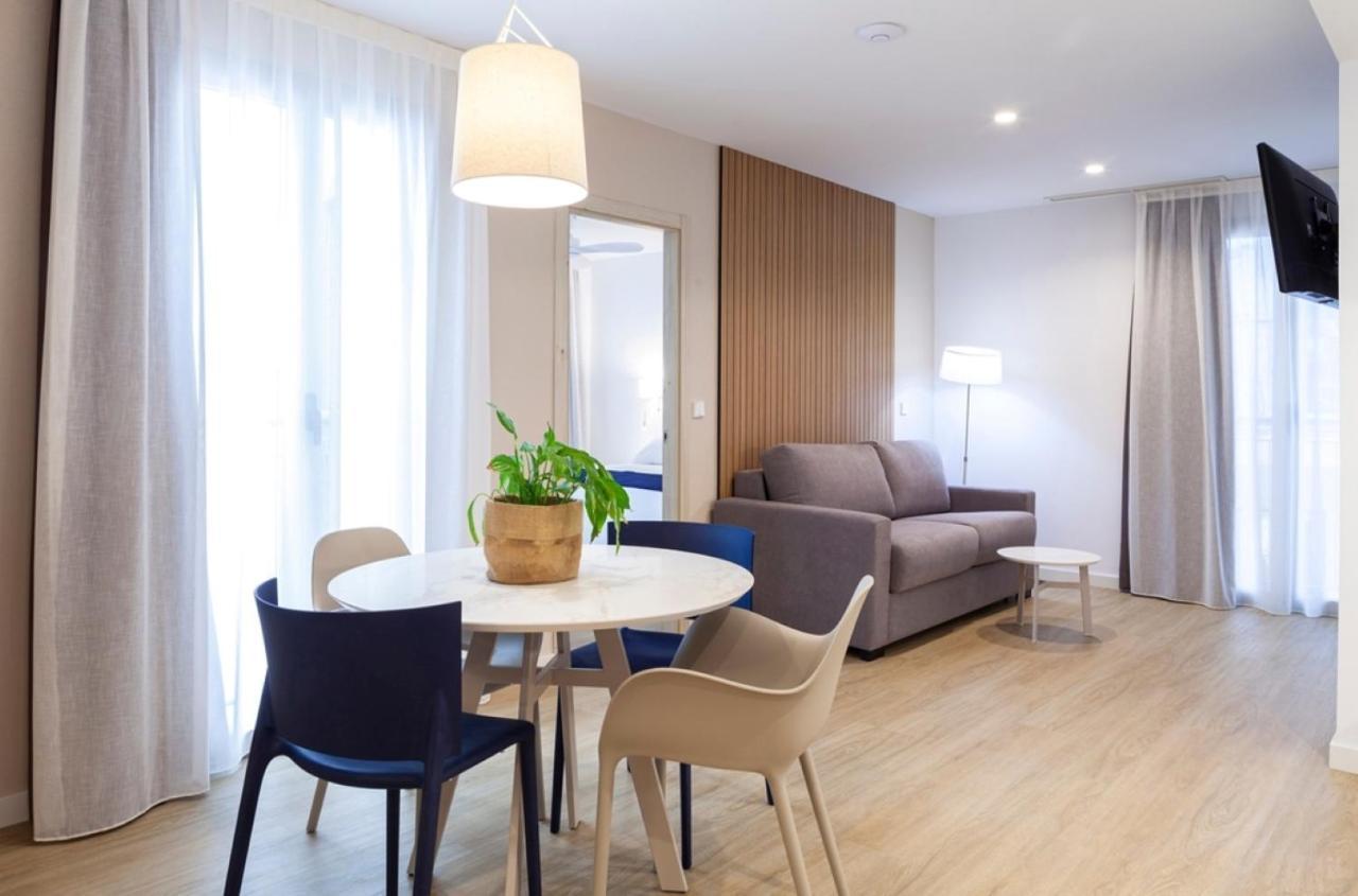 Mayal Con Piscina Apartment