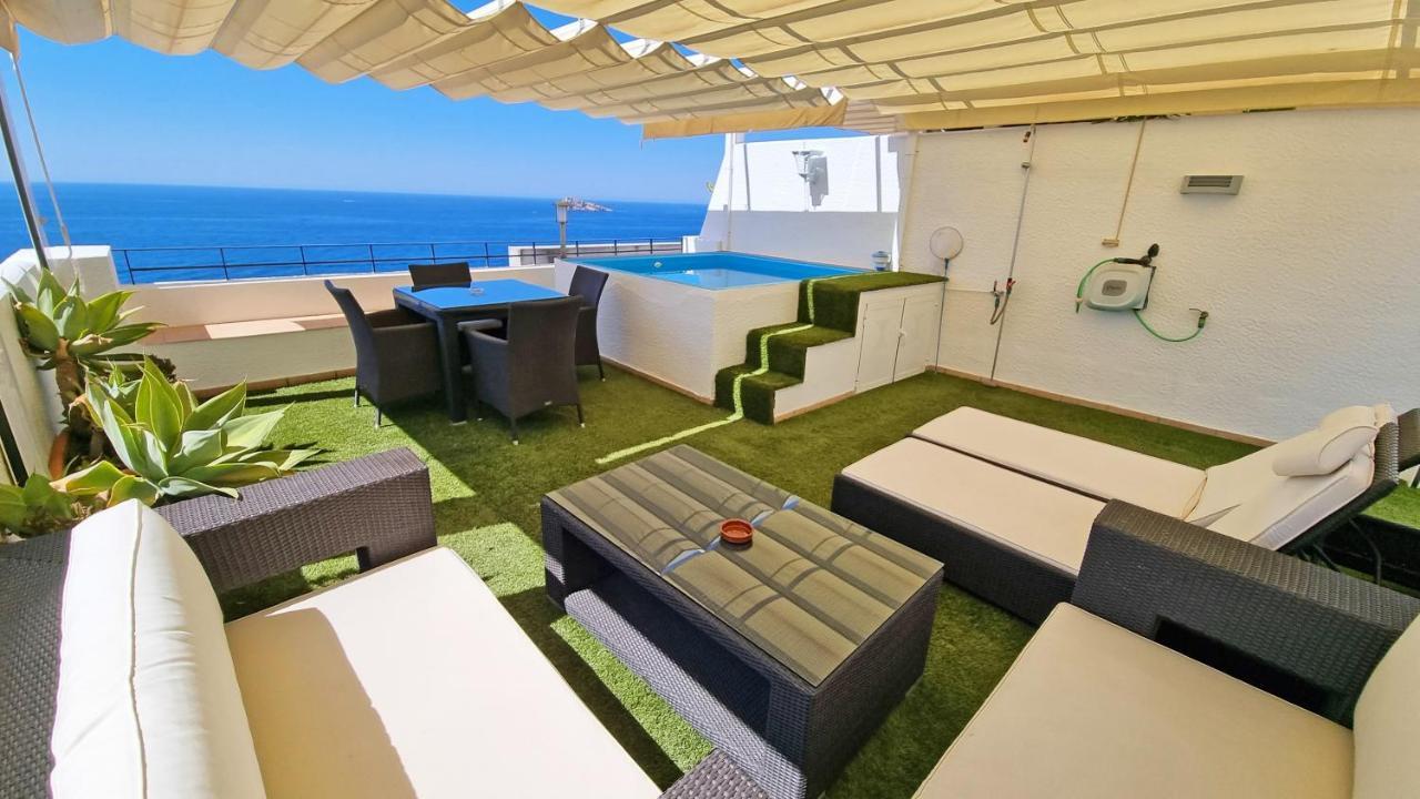 Terraza Con Piscina Privada Y Vistas Al Mar Apartment