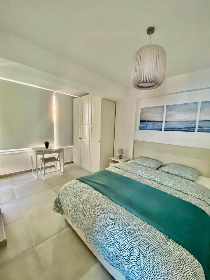 Front With Beautiful Sea View *