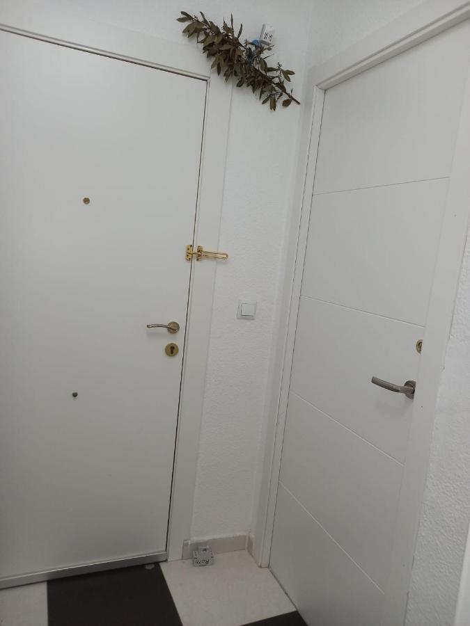 Estudio Sin Cocina En Apartment *