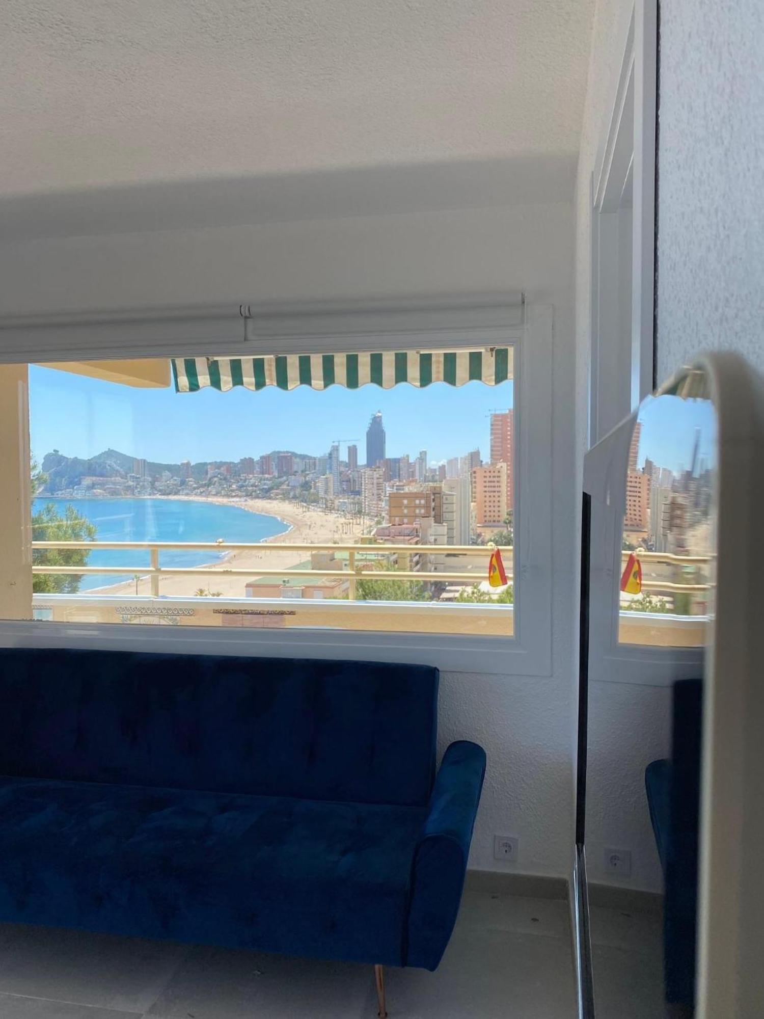 Front With Beautiful Sea View Apartment *