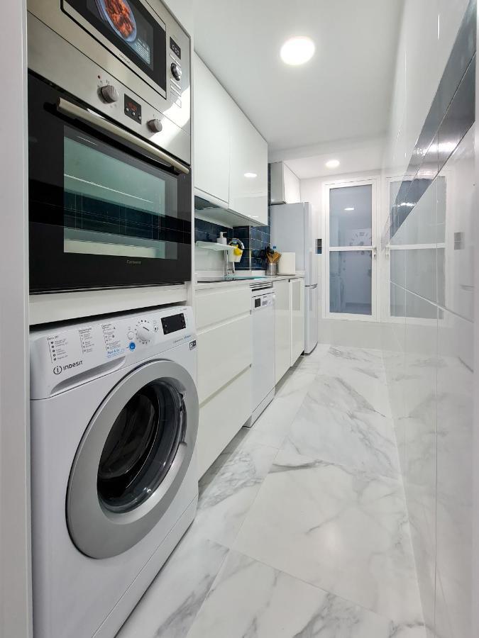 Apartment Modern Right In The Heart Of