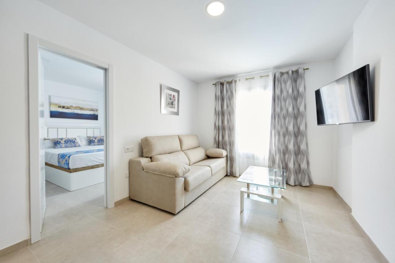 Sonrisa Deluxe Apartments, Levante *