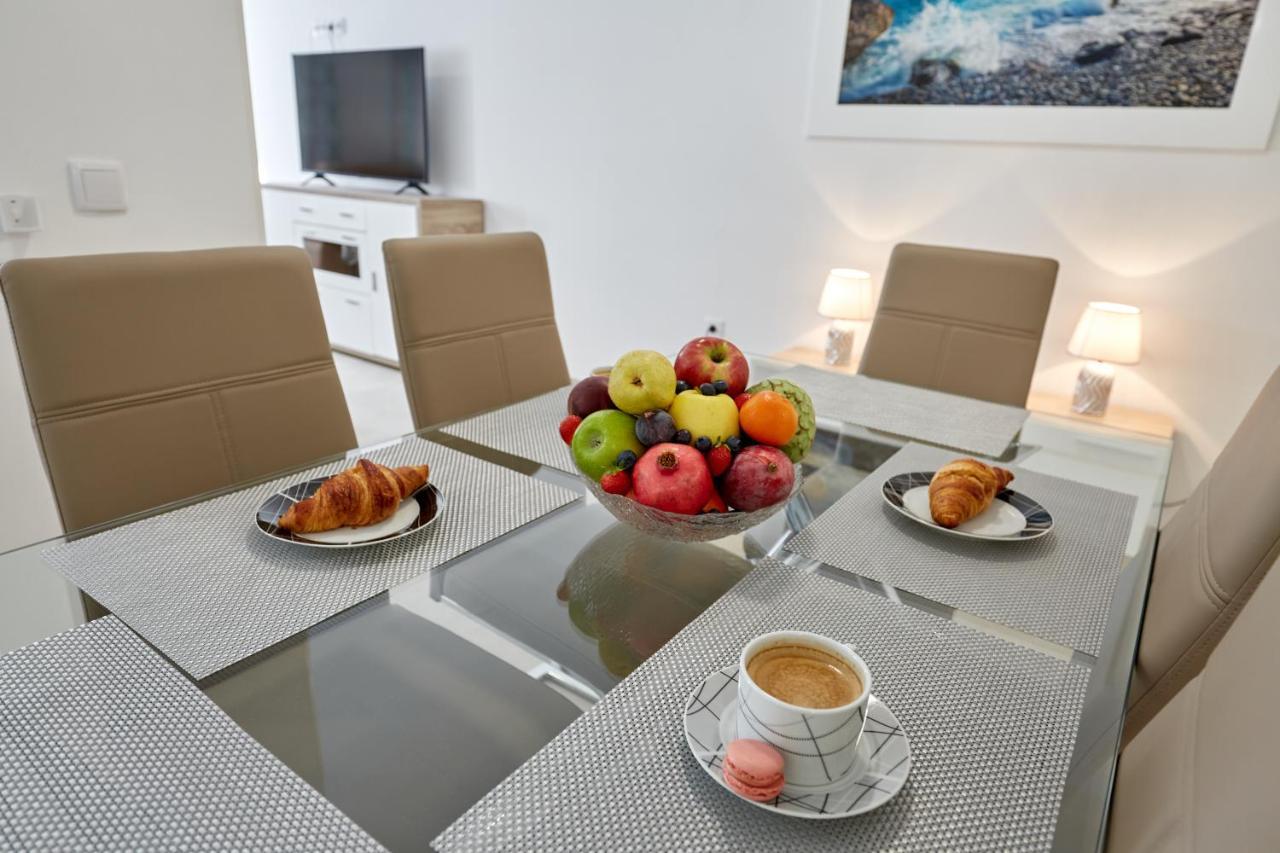 Sonrisa Deluxe Apartments, Levante * Benidorm