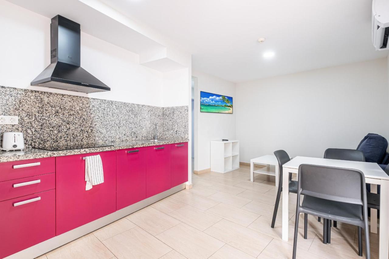 Aparthotel La Rosita Old Town