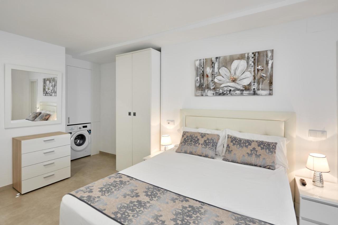 Sonrisa Deluxe Apartments, Levante *