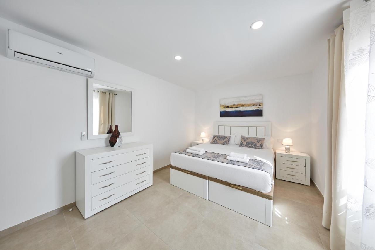 Sonrisa Deluxe Apartments, Levante *