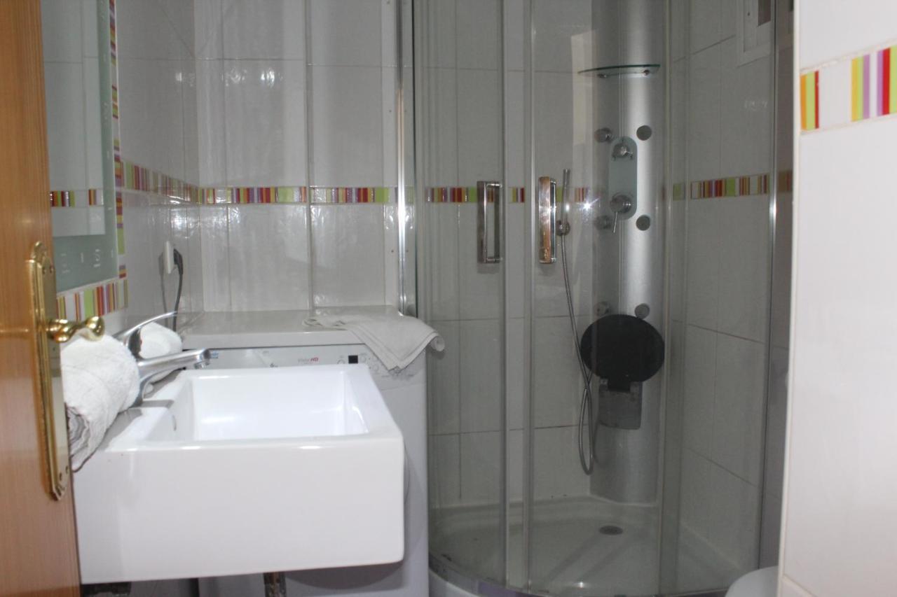 Acuarium 1 *
