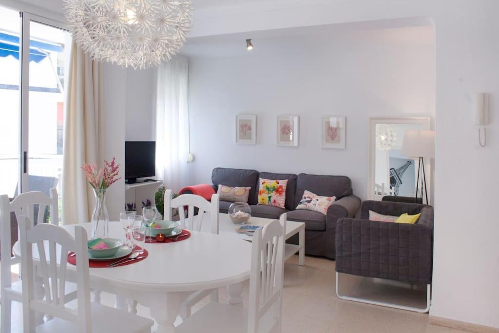 Apartamento Seafront Unique Location B6