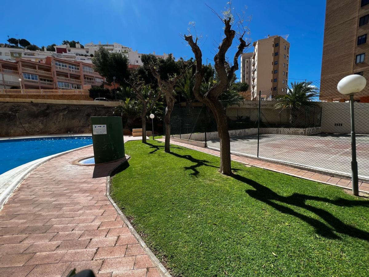 Stylish Getaway - Renovated 1br With Pool & Tennis Apartamento Benidorm
