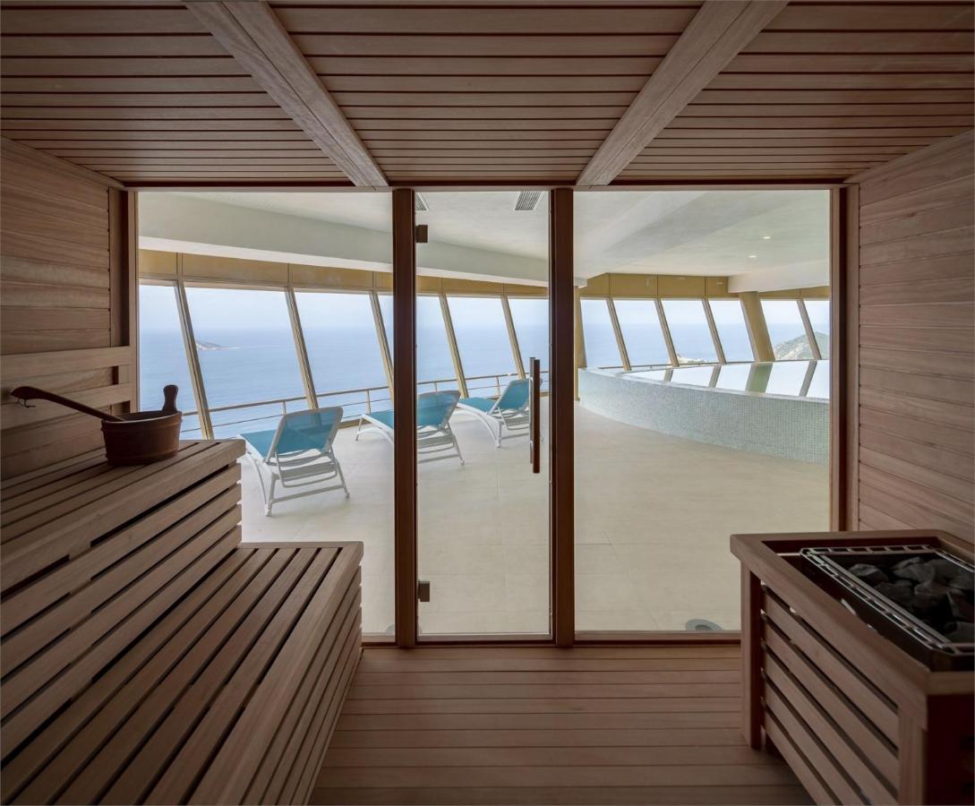 Intempo Luxury Sky View &