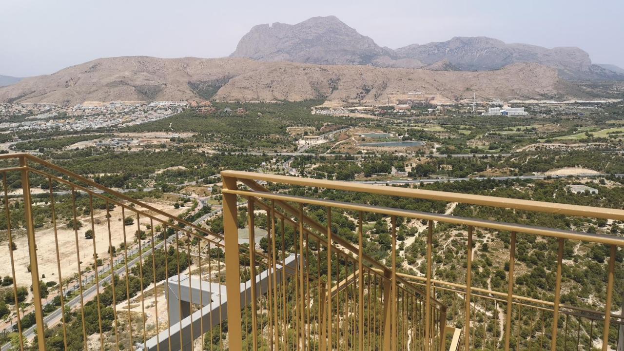 Apartment Intempo Luxury Sky View & *