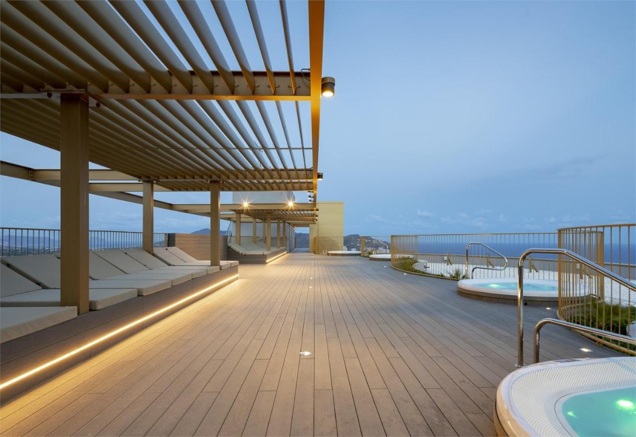Intempo Luxury Sky View & *