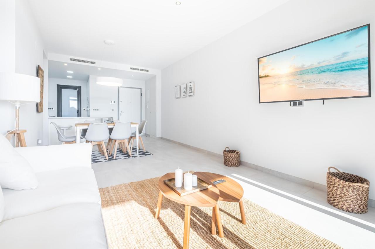 Sunset Waves Deluxe Poniente