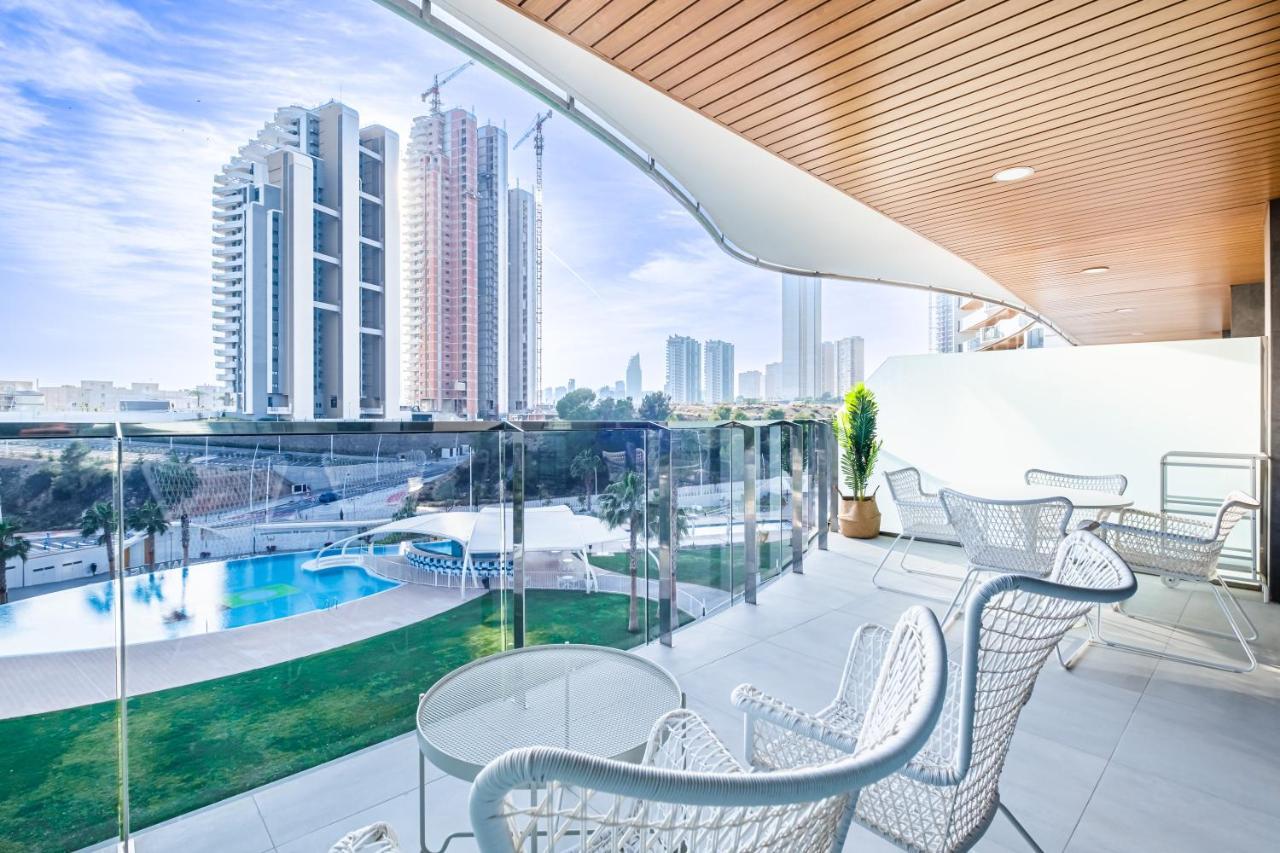 Sunset Waves Deluxe Poniente Apartment