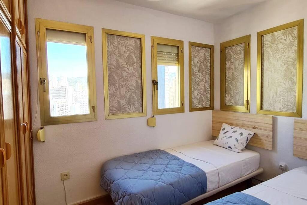 Apartment Gerona On The Strip With Pool & Parking Benidorm
