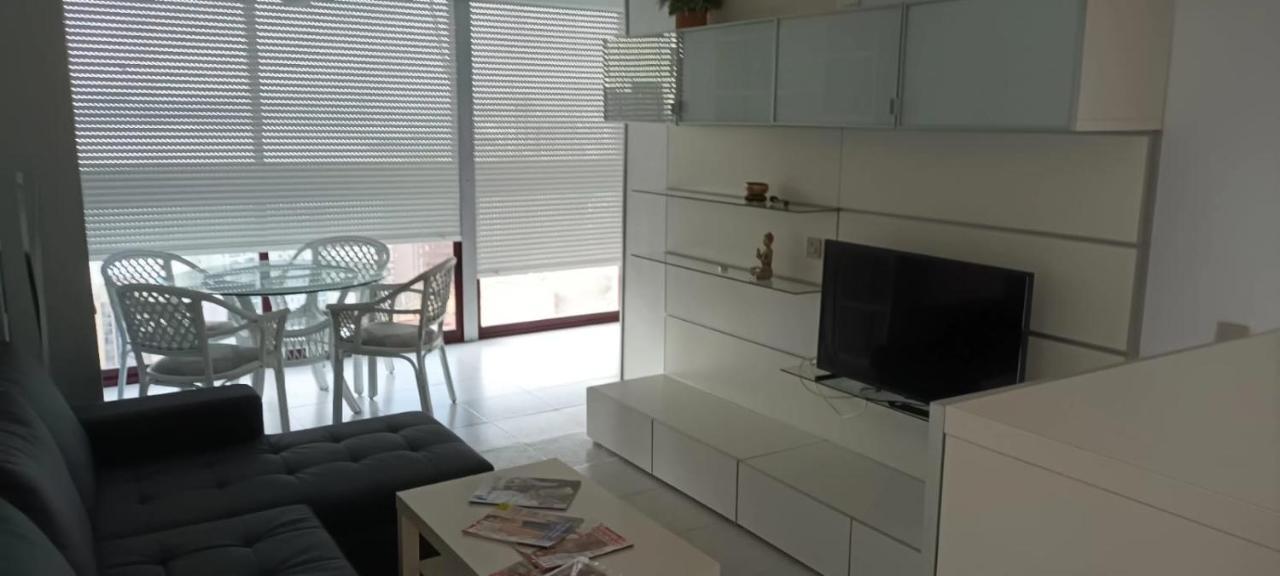 Apto Sm Montecarlo P19 Edif.gemelos 15 Playa Levante *