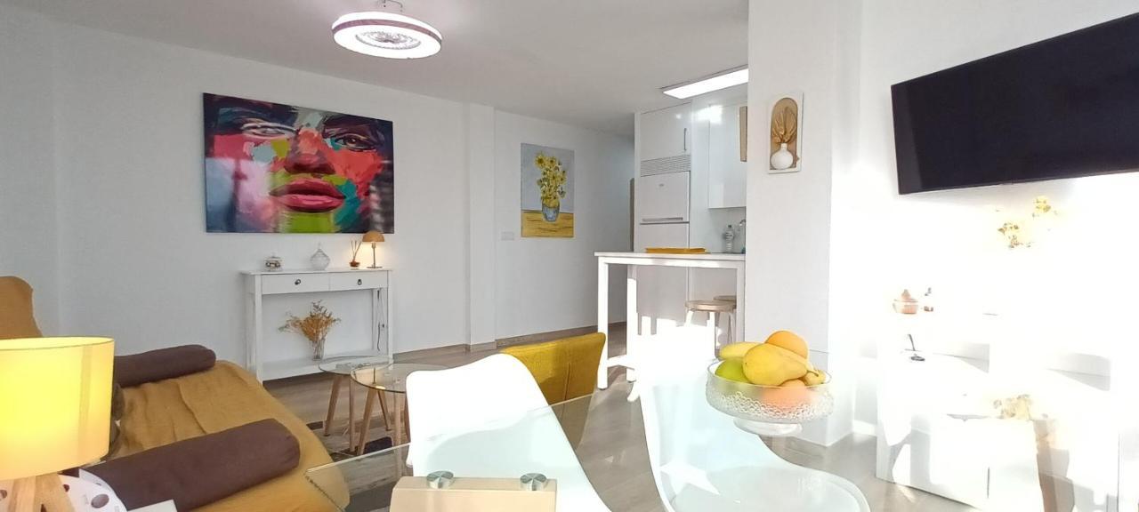 Apartamento Con Vistas Al Mar Poniente Avda Uruguay