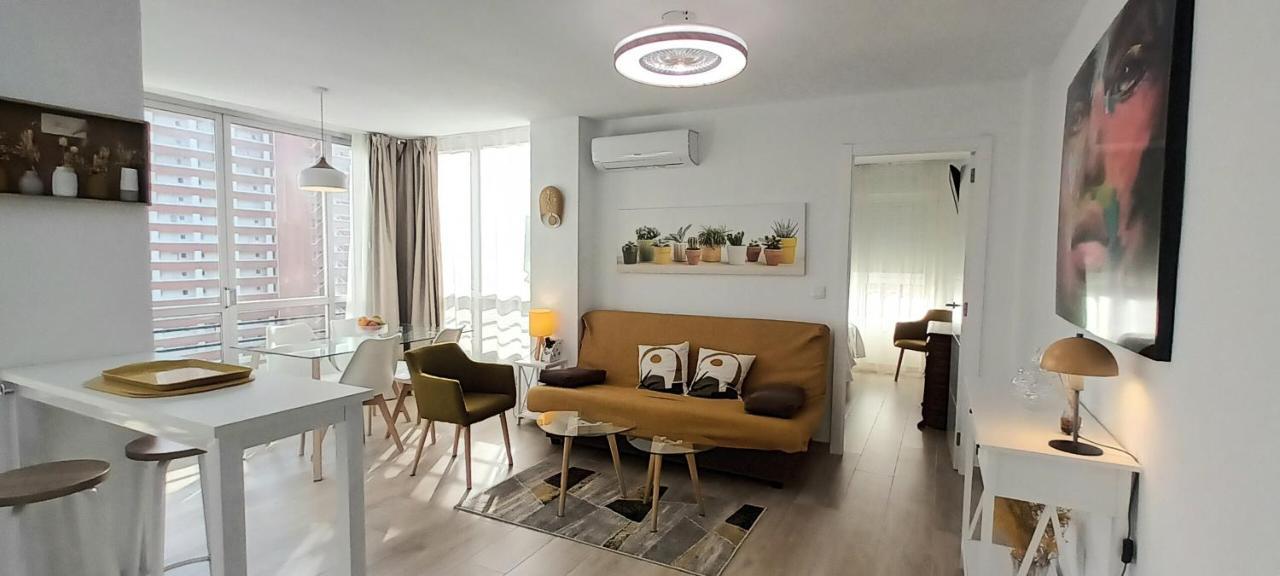 Apartamento Con Vistas Al Mar Poniente Avda Uruguay Apartment *