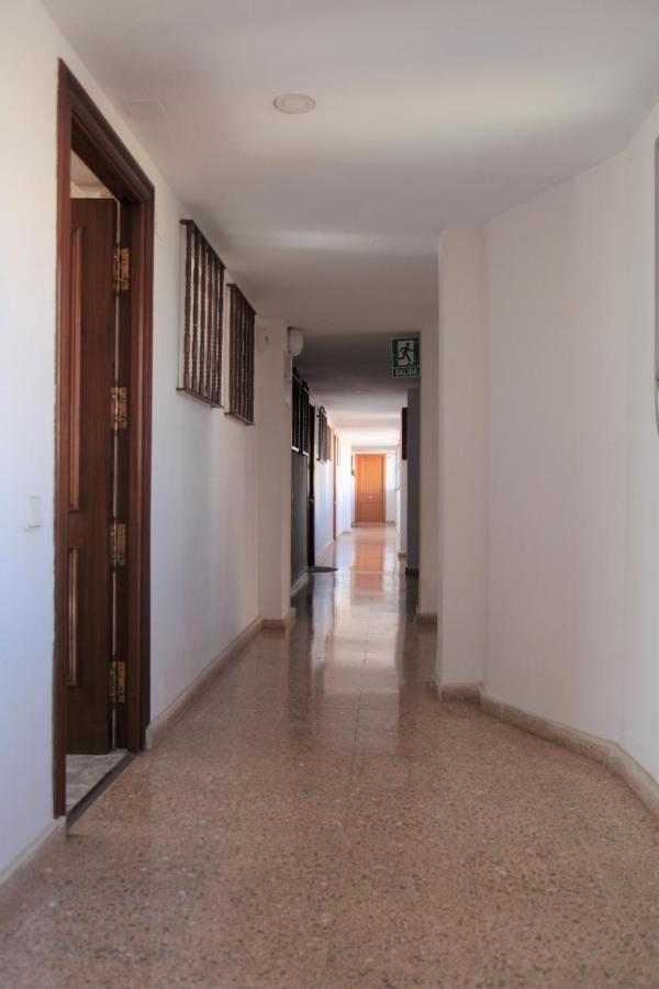 Cozy Just 8 Min Walk From The Beach!