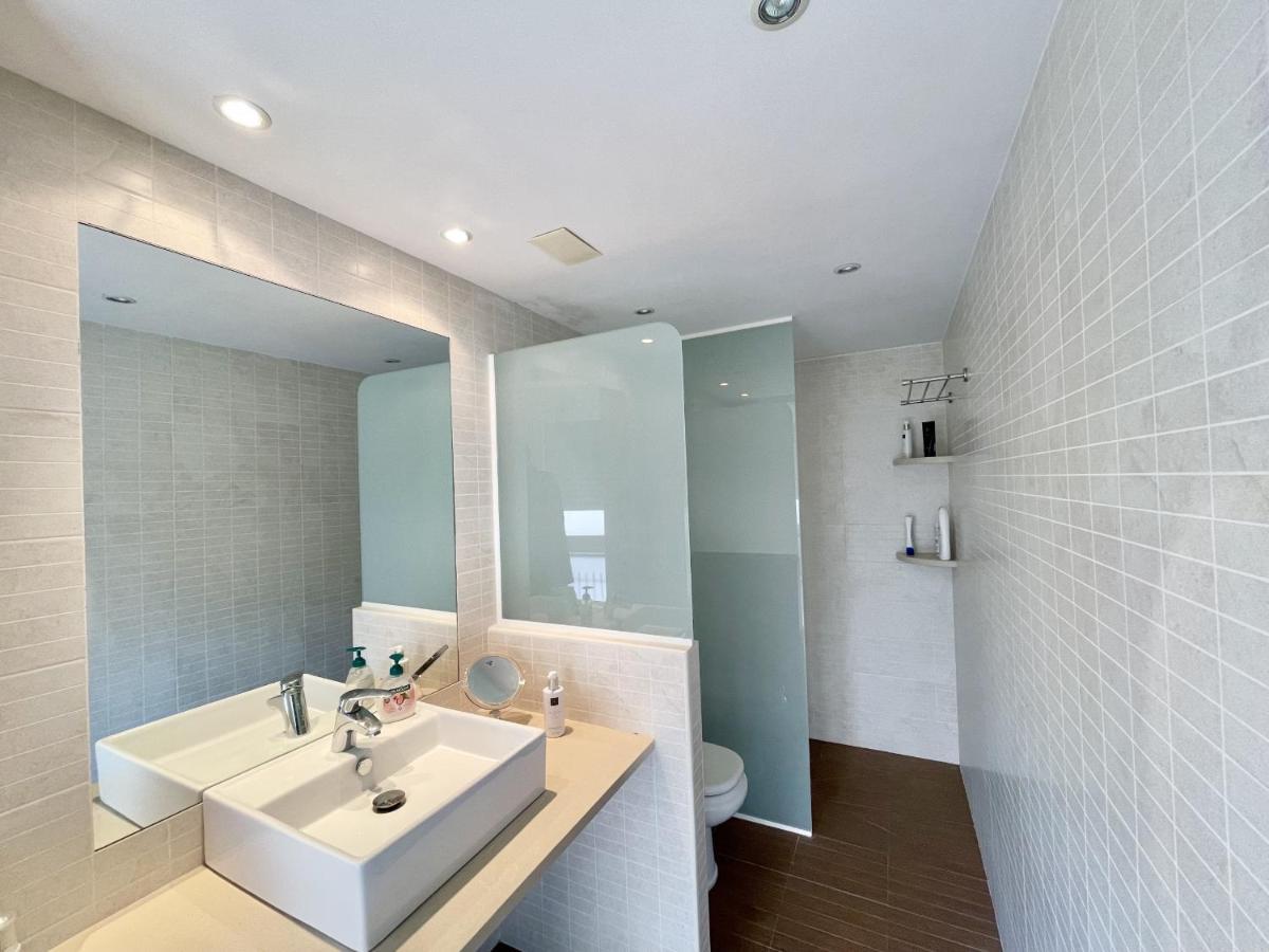 Iberia Seafront Apartment