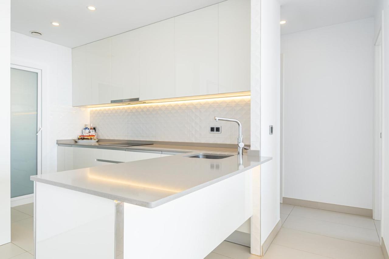 Apartment Sunset Drive 2-47 Poniente Beach *