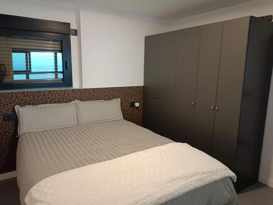 Estupendo Apartamento En Planta 22. 1ª Linea. Appartement Benidorm