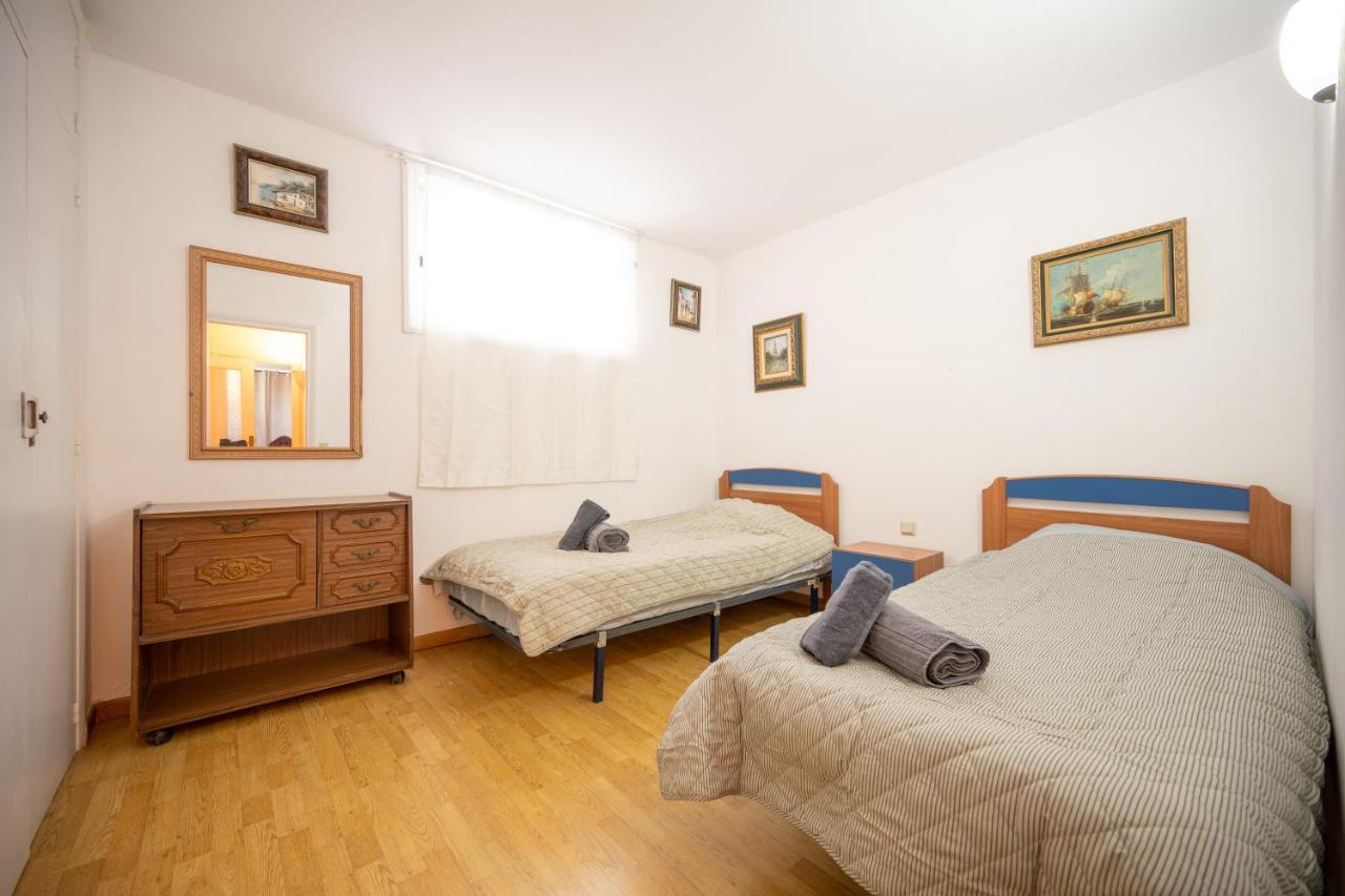 Apartment Beautiful Parque Loix 4 Bedroom Shared Pool, Tennis Court *