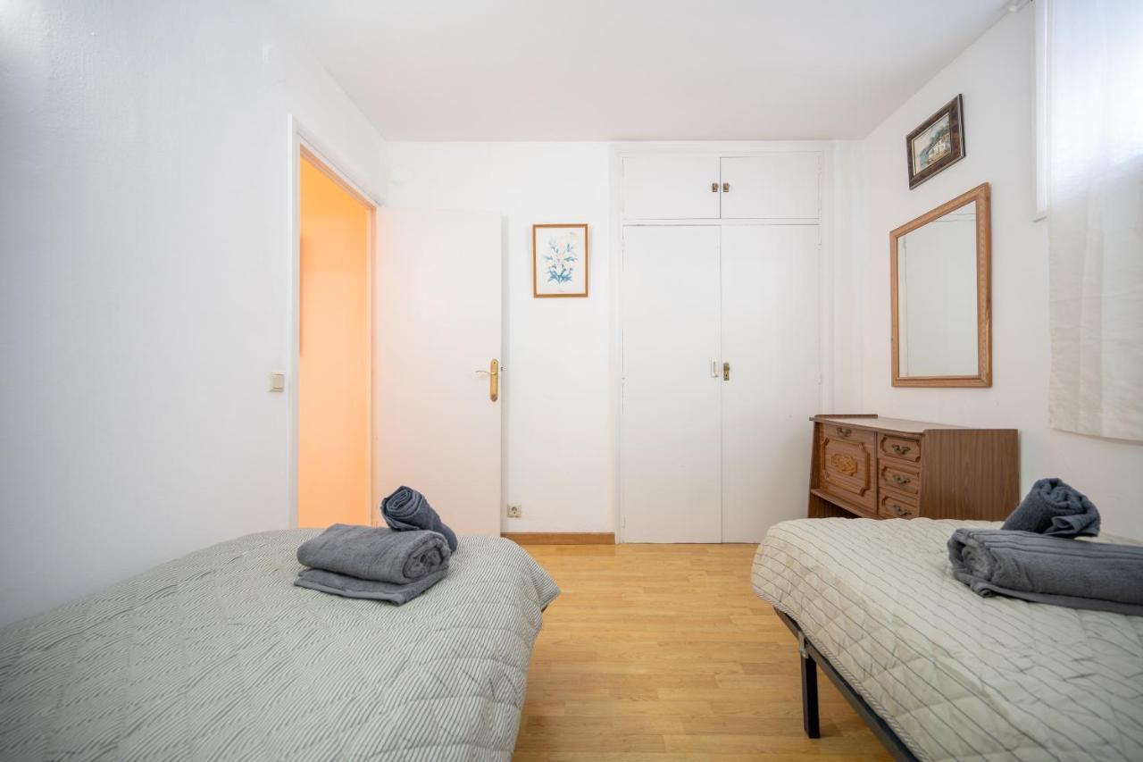 Beautiful Parque Loix 4 Bedroom Shared Pool, Tennis Court Benidorm