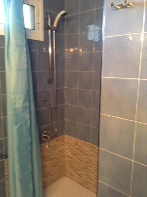 Apartment Klein Cosy Met Frontaal En Zeezicht Damas *