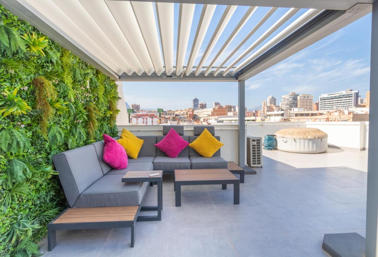 Appartement Old Penthouse With Fantastic Views & Parking *