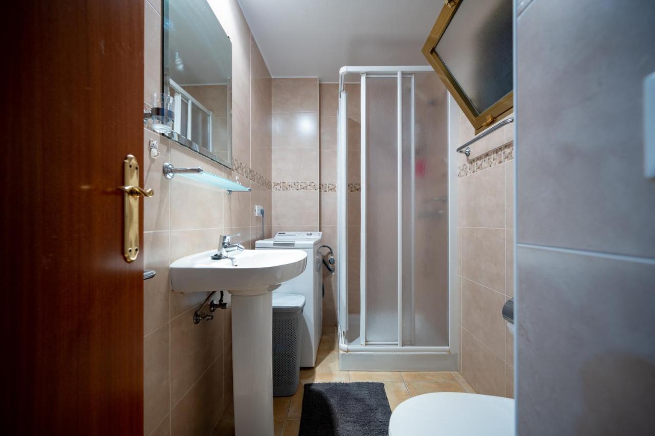 One Bedroom Flat With Shared Pool In Acuarium Ii *