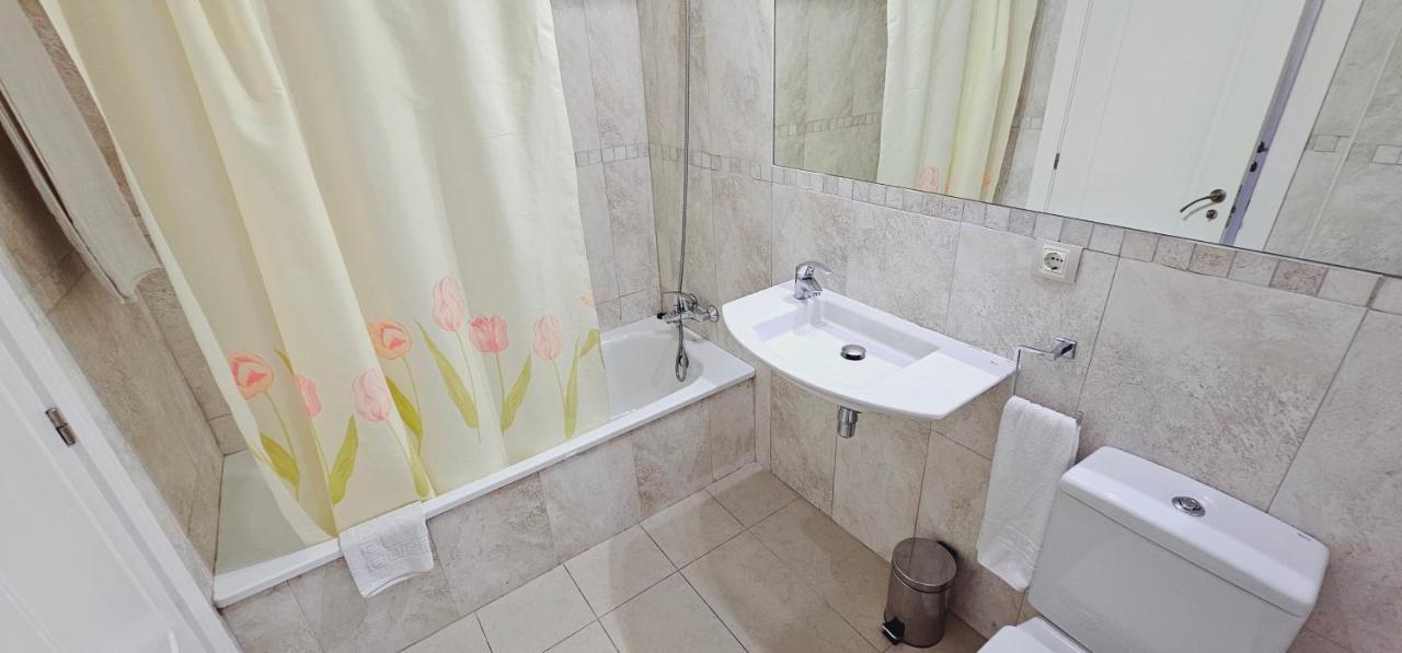 Disponimble 25 Octu A 13 Noviem Apt Gemelos26--wifi-piscina-padel-tenis- Garaje Opcionable Extra * Benidorm
