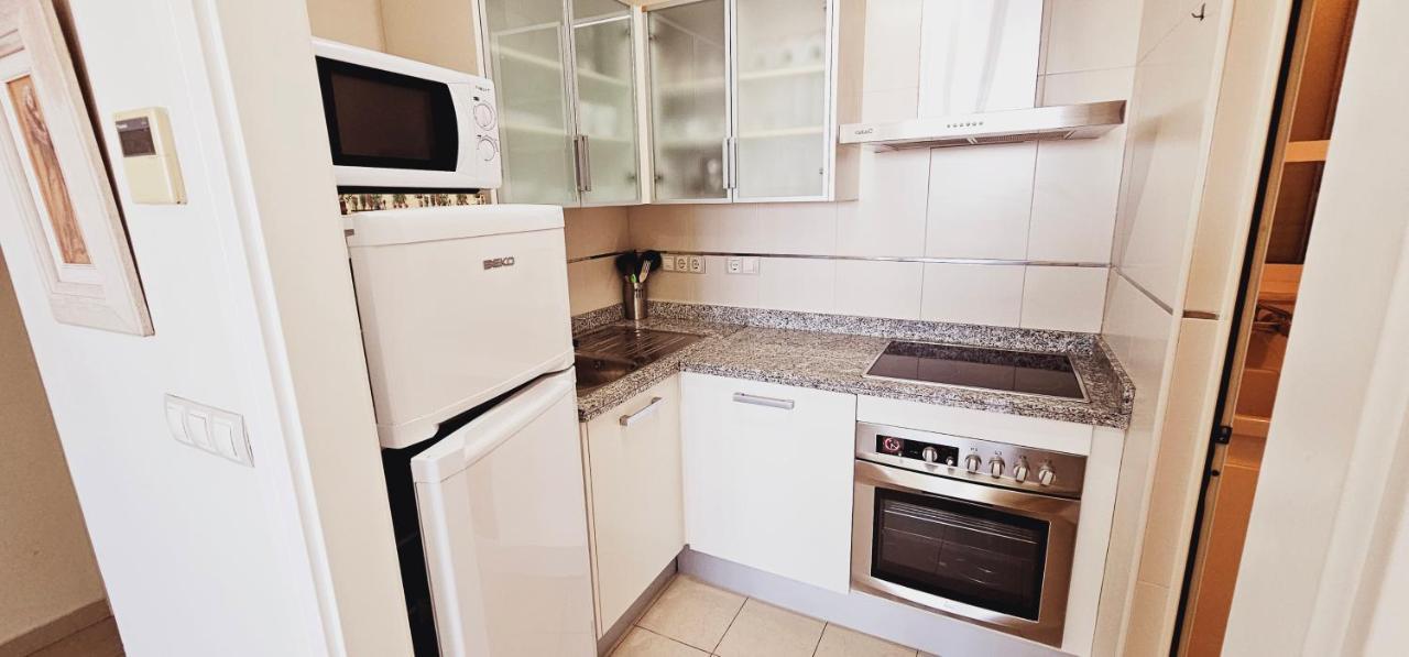 Disponimble 25 Octu A 13 Noviem Apt Gemelos26--wifi-piscina-padel-tenis- Garaje Opcionable Extra * Benidorm