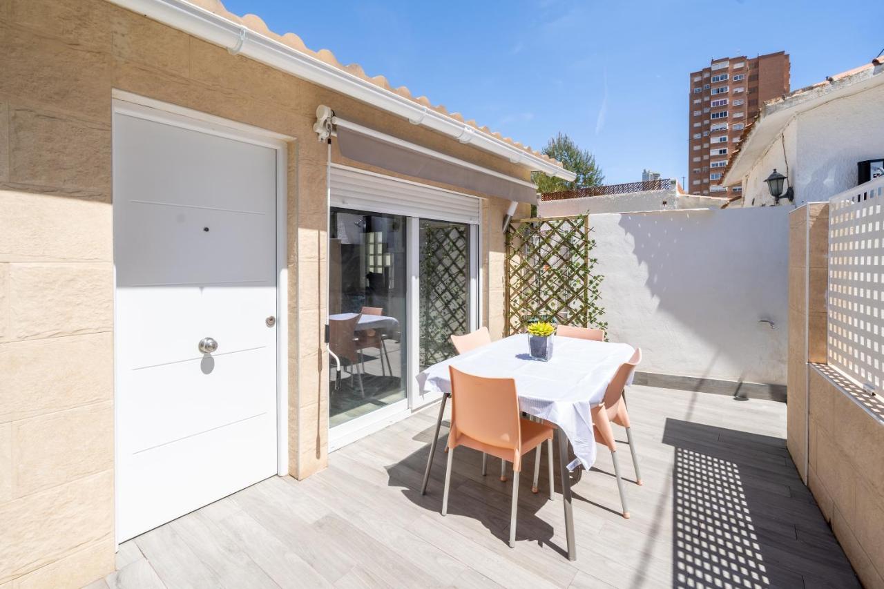 Alma Con Terreno Privado Y Parking Compartido - A 800m De Playa Poniente *