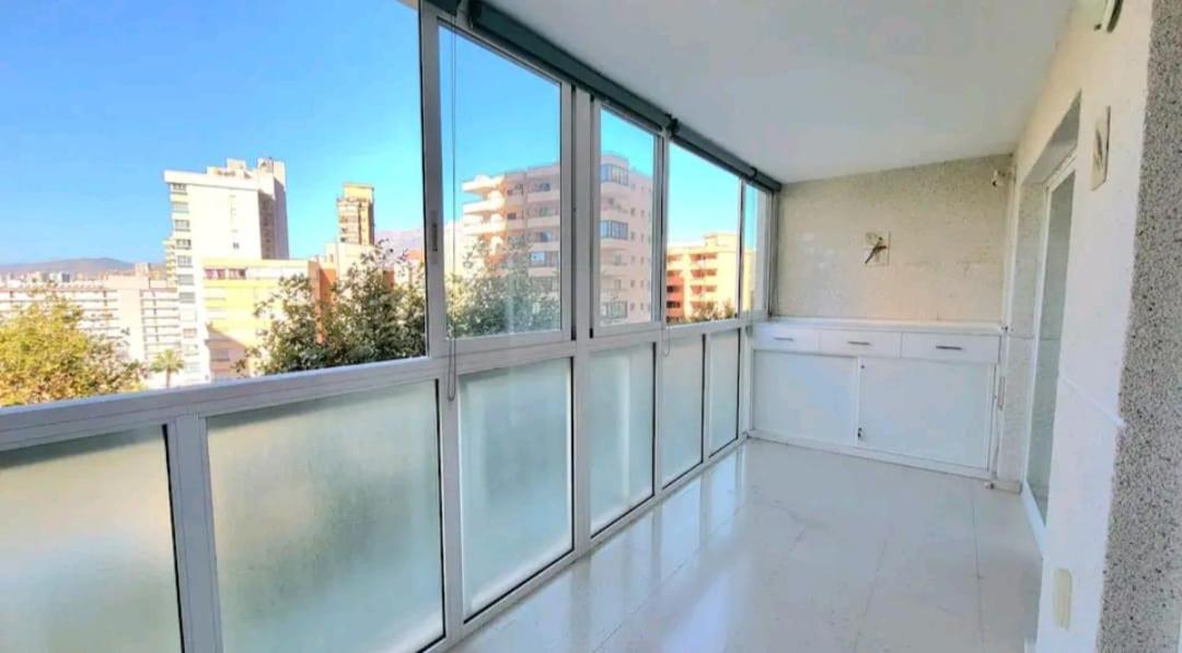 Apartment Vacanza Luxury Complex- Parking , Pool Only In The Summer , Rincon De Loix Benidorm