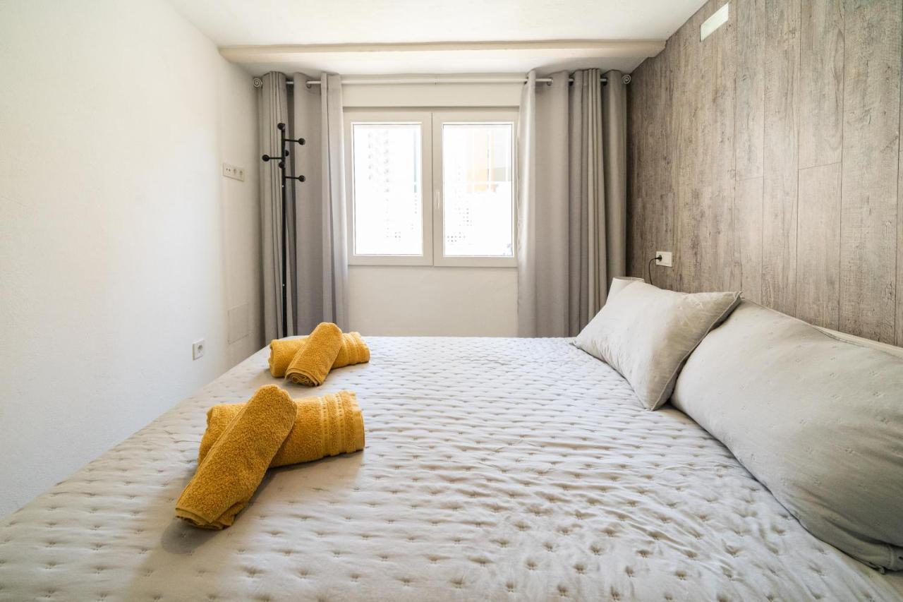 Alma Con Terreno Privado Y Parking Compartido - A 800m De Playa Poniente Vakantiehuis *
