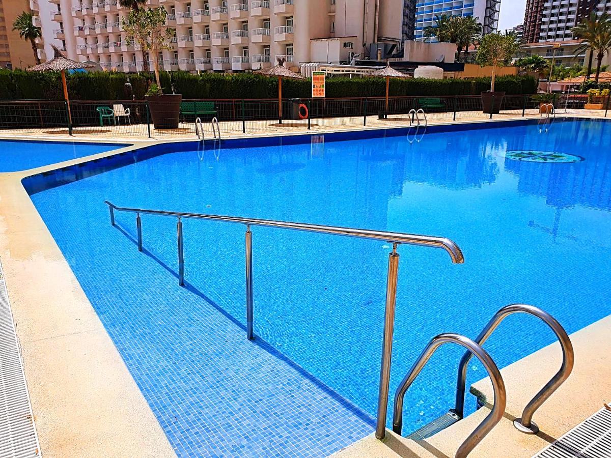 One Bedroom Flat With Shared Pool In Acuarium Ii *