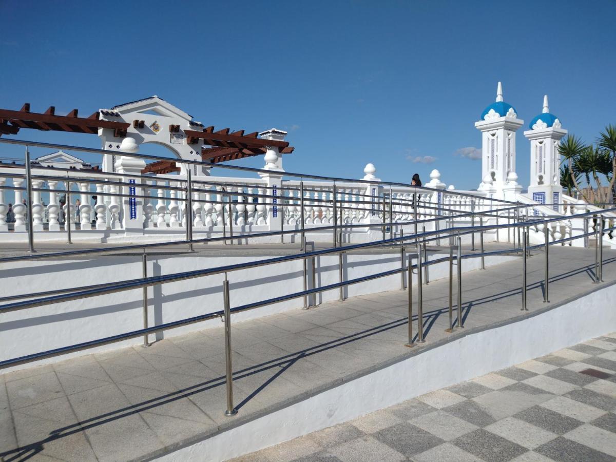 Apartamento Living Benidorm. Playa Levante Benidorm