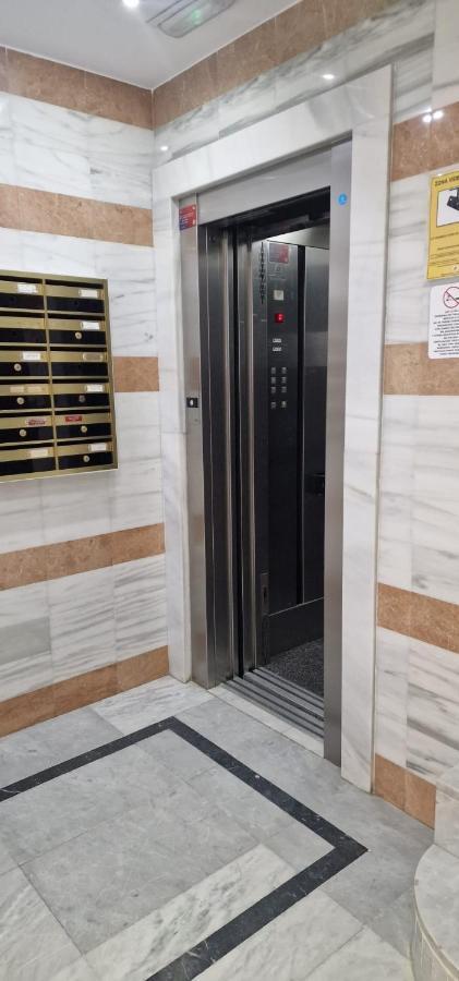 Apartamento Plaza Santa Ana *