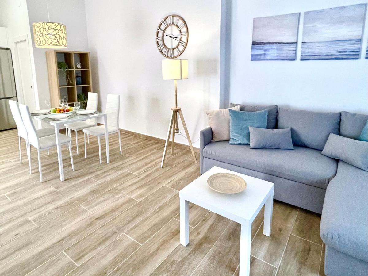 Old Town House With Lounge Area Benidorm