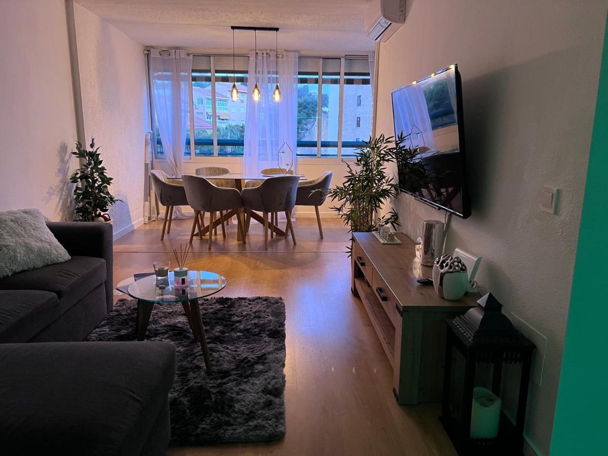 Apartamento Stylish Getaway - Renovated 1br With Pool & Tennis Benidorm