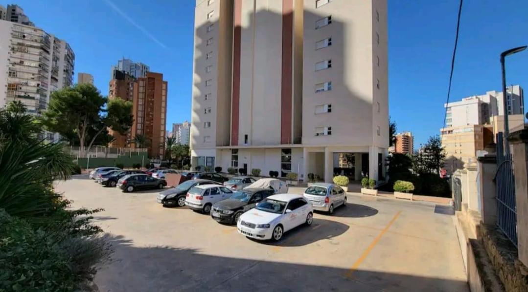 Vacanza Luxury Complex- Parking , Pool Only In The Summer , Rincon De Loix * Benidorm