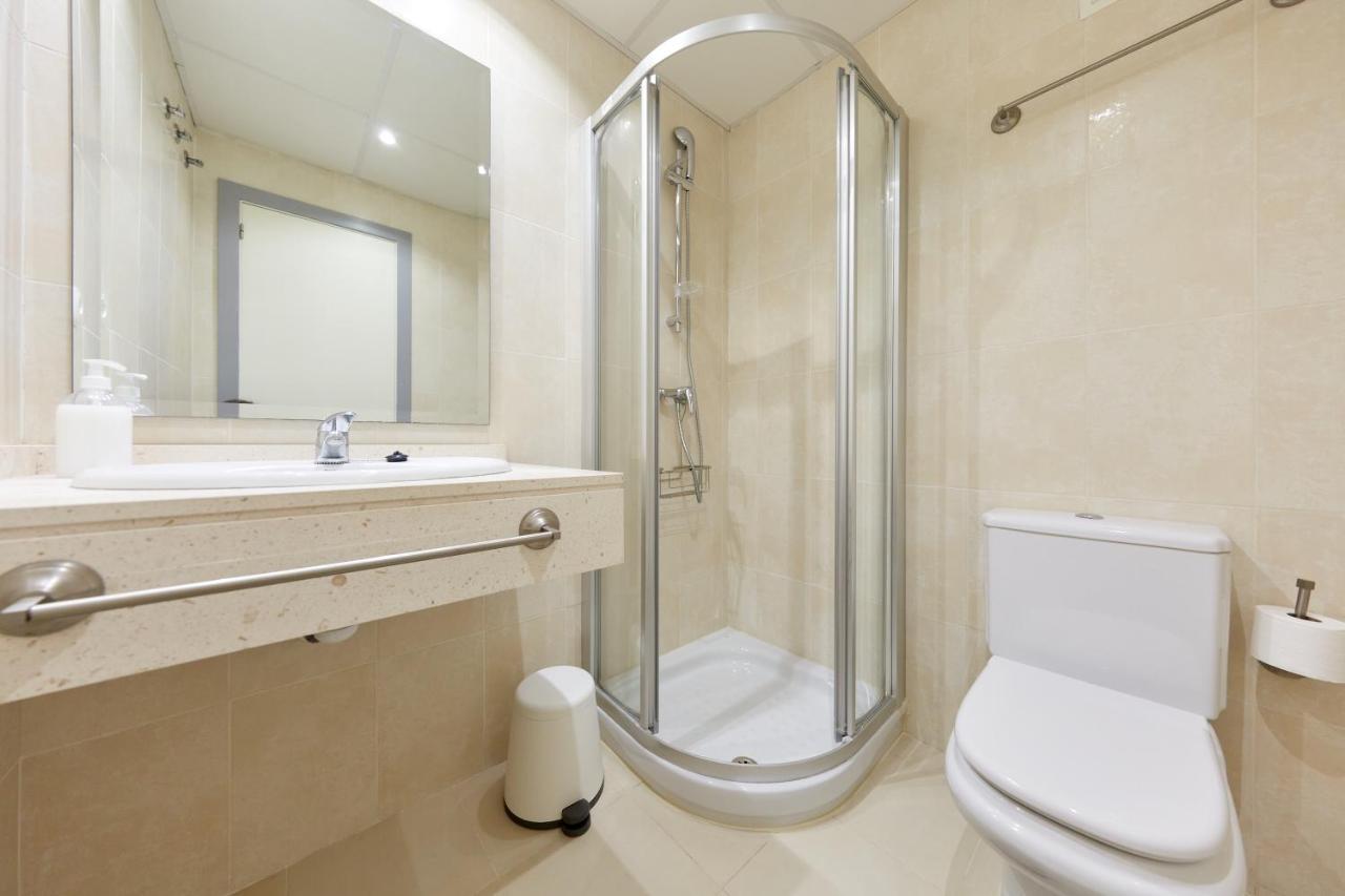 Appartement Luxurious Newly Renovated 2 Bedroom By The *