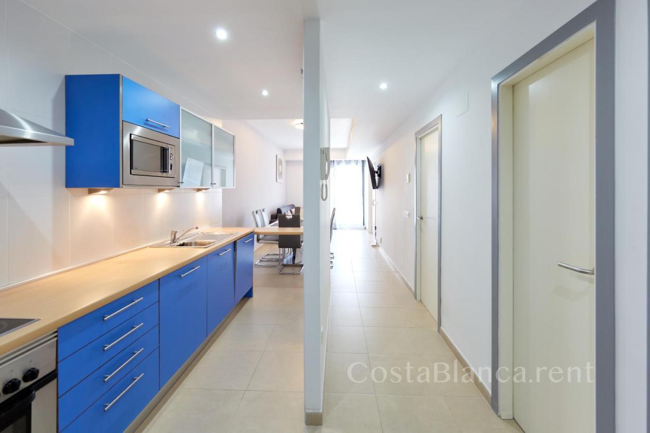 Executive 2 Bedroom Luxury By The Beach With King-size Bed Apartment *