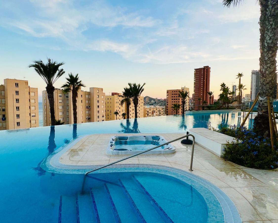 Apartment Luxury With Stunning Sea Views In Sunset Cliff
