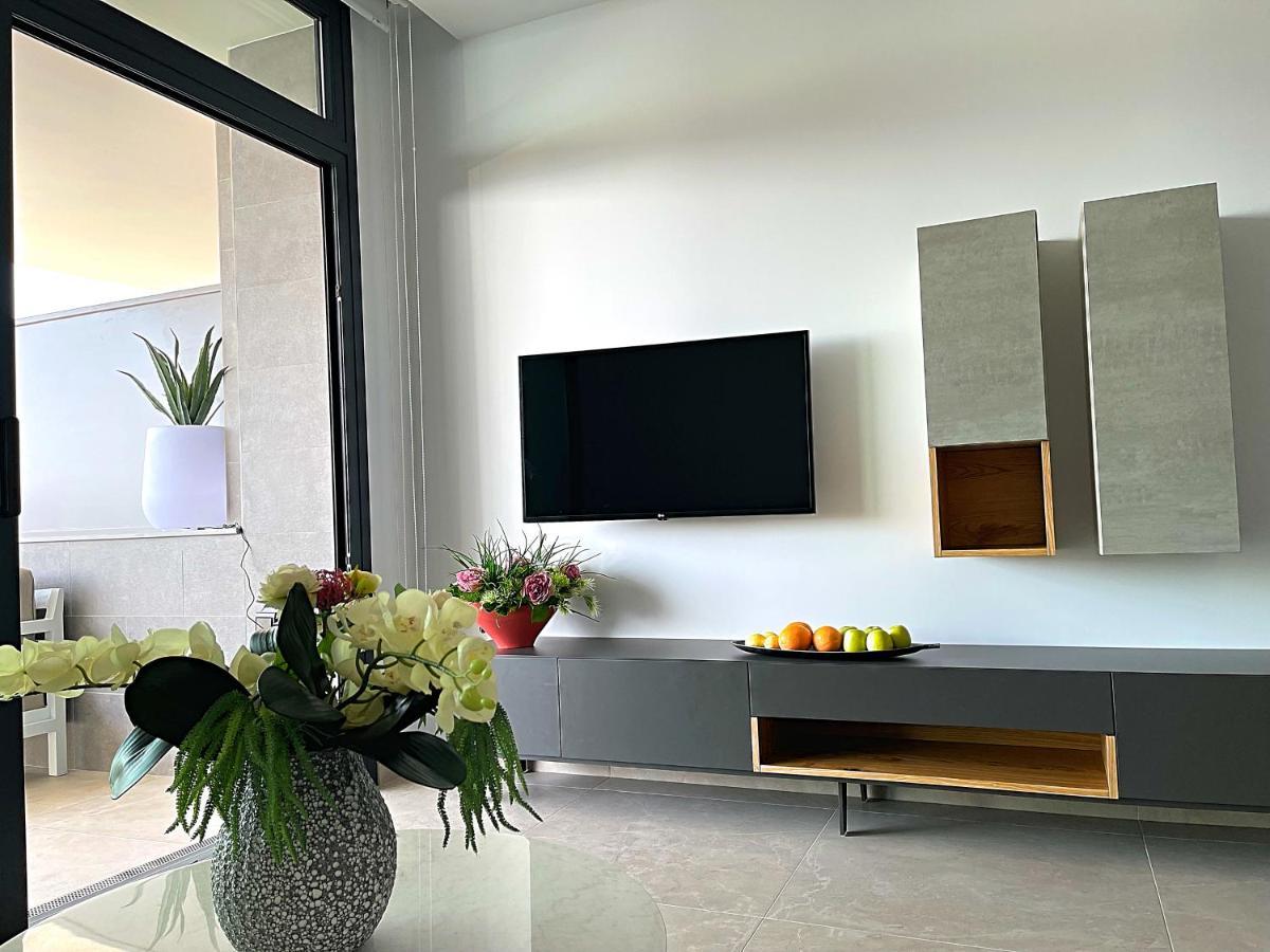 Apartment Luxury With Stunning Sea Views In Sunset Cliff Benidorm